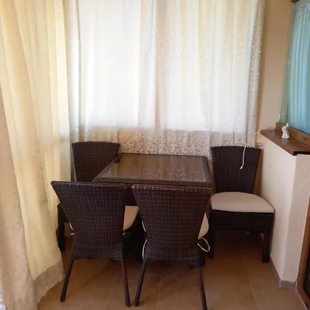 студио в комплекс Golden Beach, Apartment *